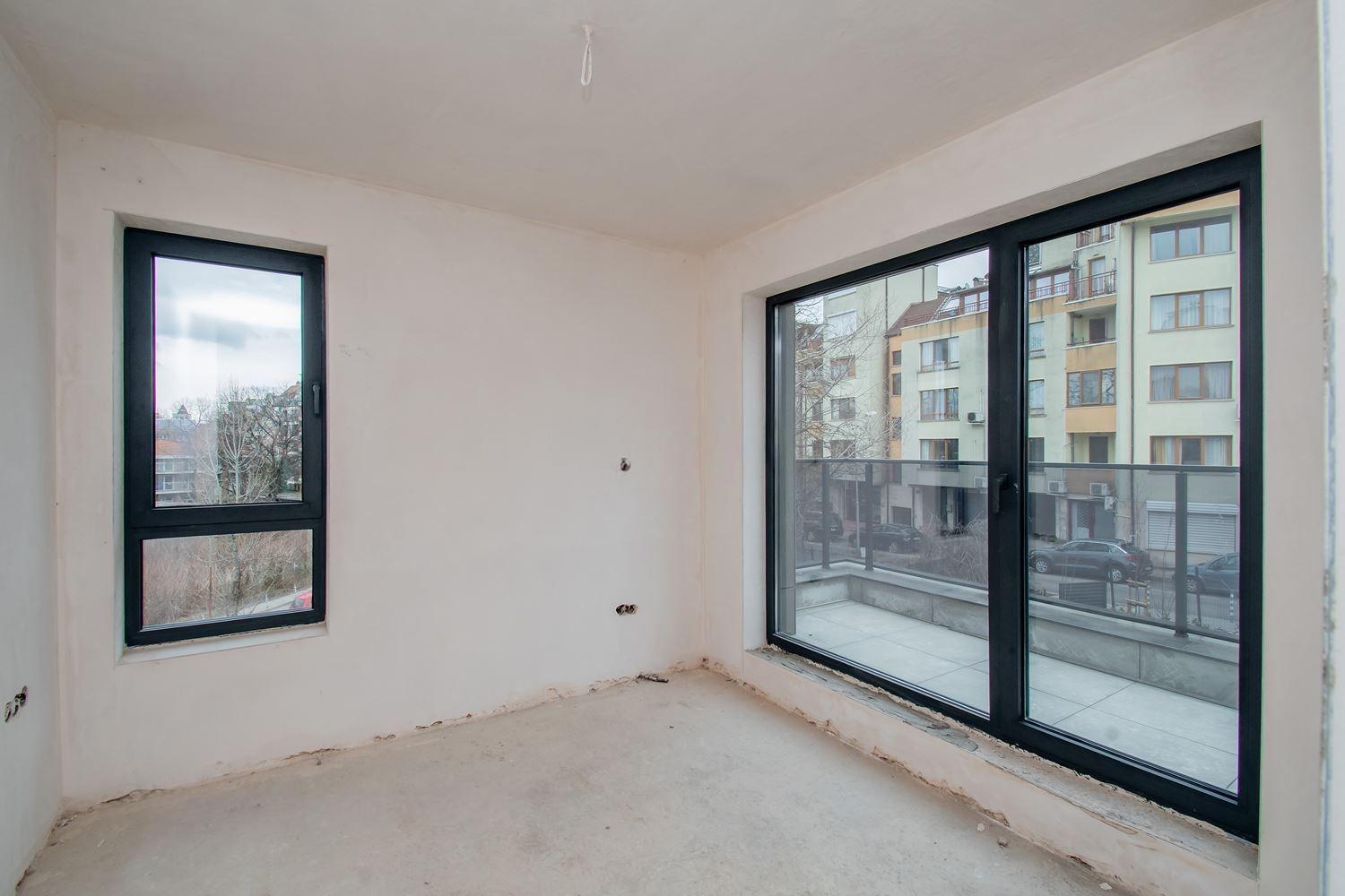 Apartments For Sale 4-Room, Sofia, Lozenets