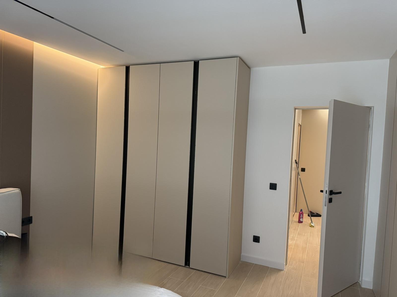 Apartments For Sale 3-Room, Sofia, Krastova Vada