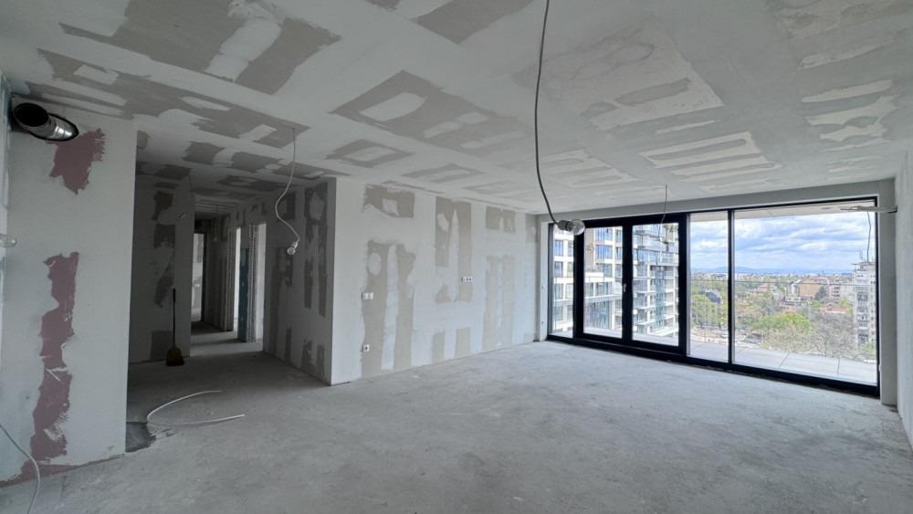Apartments For Sale 4-Room, Sofia, Oborishte