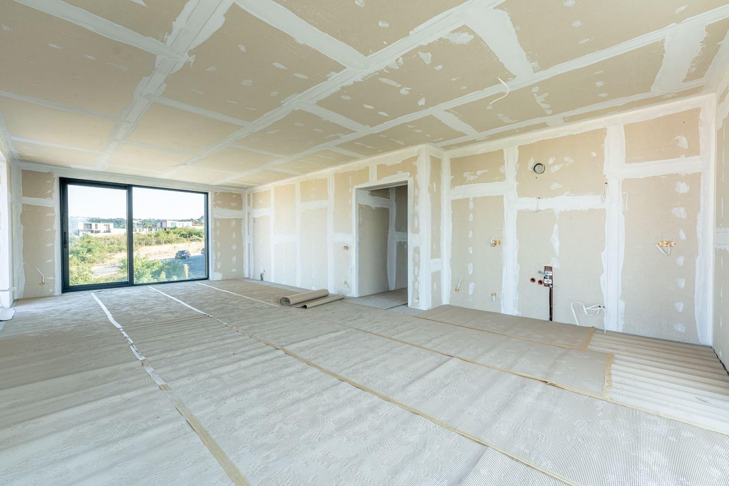 Apartments For Sale 4-Room, Sofia, Mladost 4