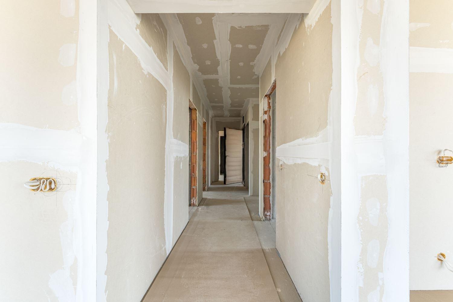 Apartments For Sale 4-Room, Sofia, Mladost 4