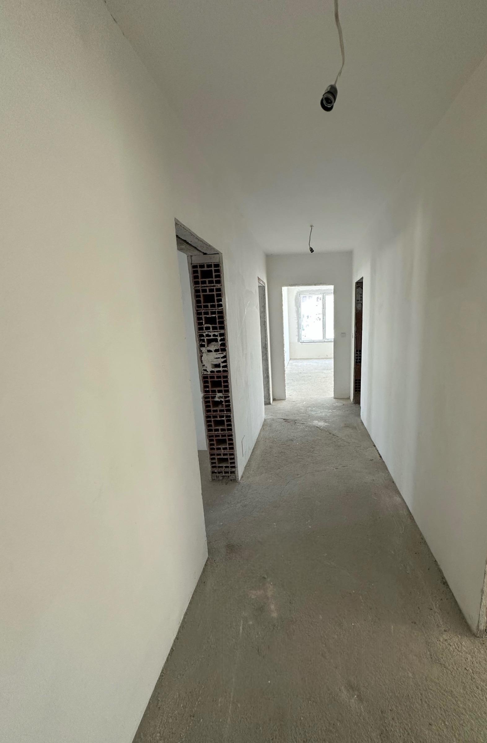 Apartments For Sale 4-Room, Sofia, Manastirski Livadi