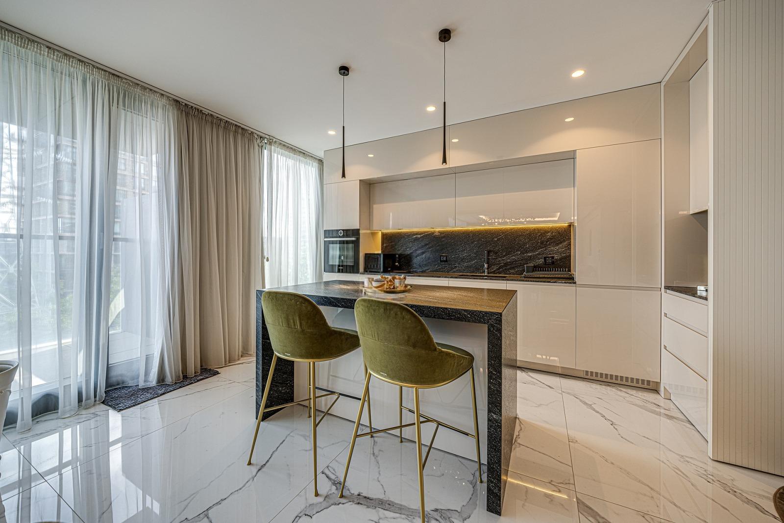 Apartments For Sale 3-Room, Sofia, Manastirski Livadi
