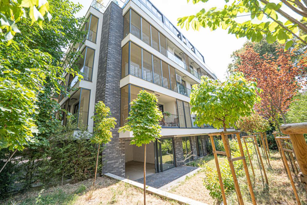 Apartments For Sale 3-Room, Sofia, Center