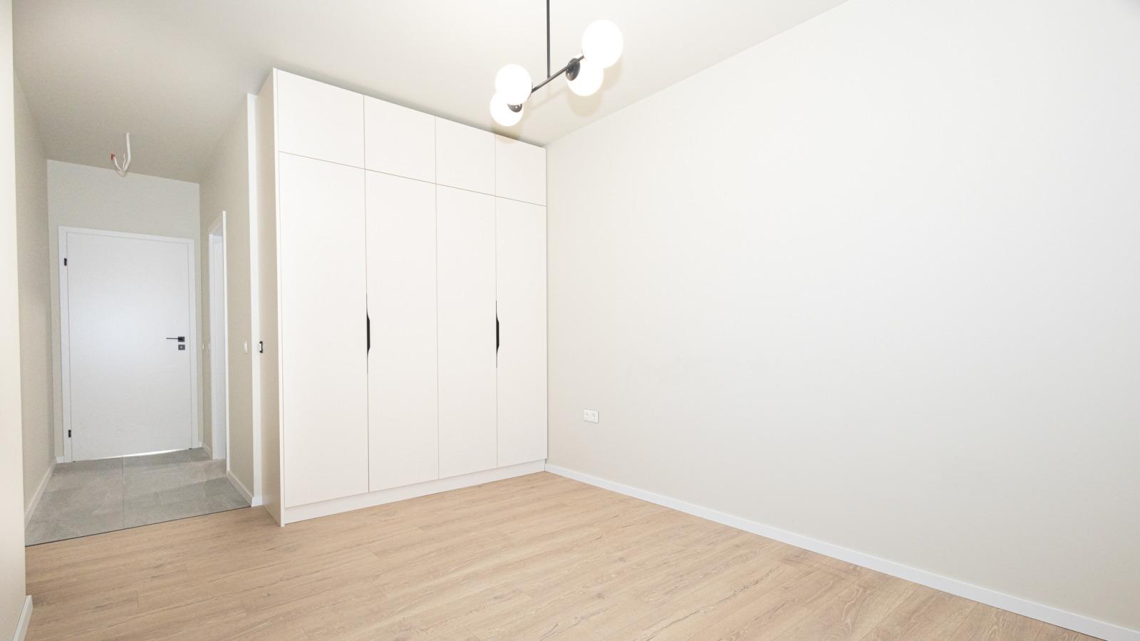 Apartments For Sale 4-Room, Sofia, Manastirski Livadi