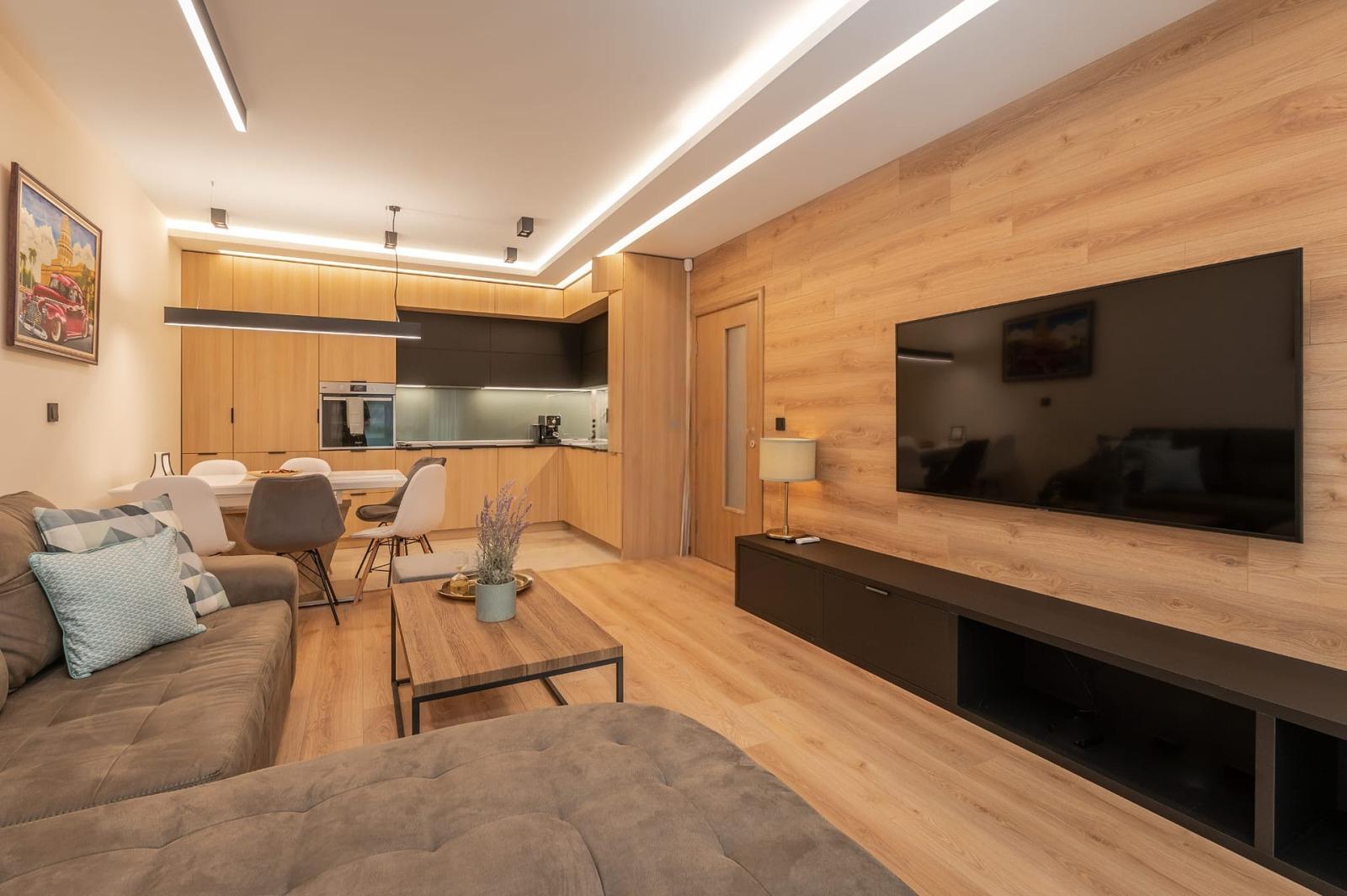 Apartments For Sale 3-Room, Sofia, Center