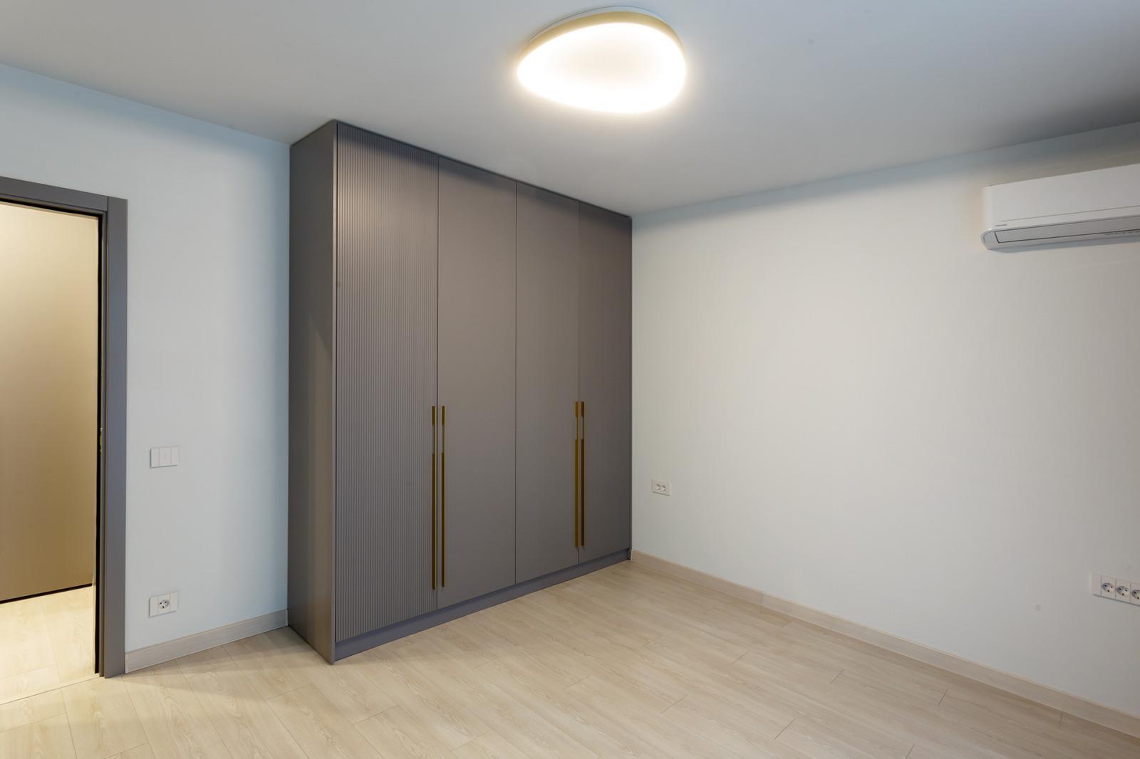 Apartments For Sale 3-Room, Sofia, Krastova Vada