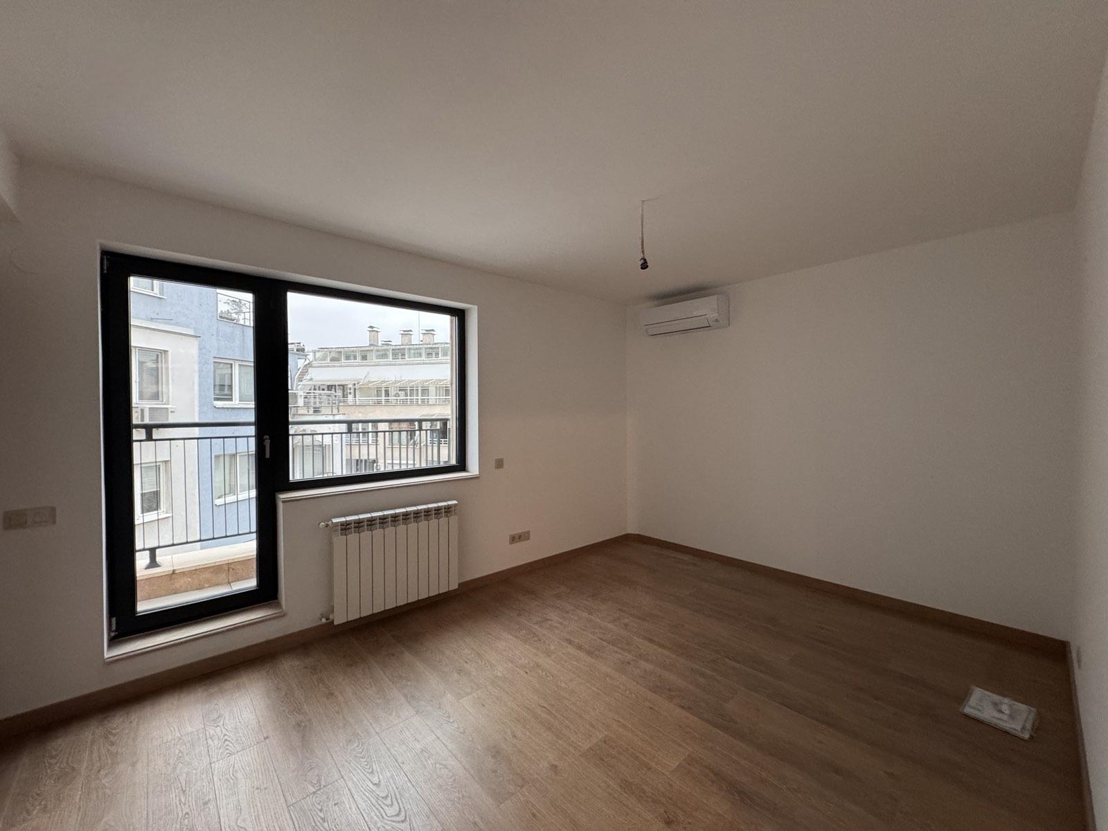 Apartments For Sale 3-Room, Sofia, Lozenets