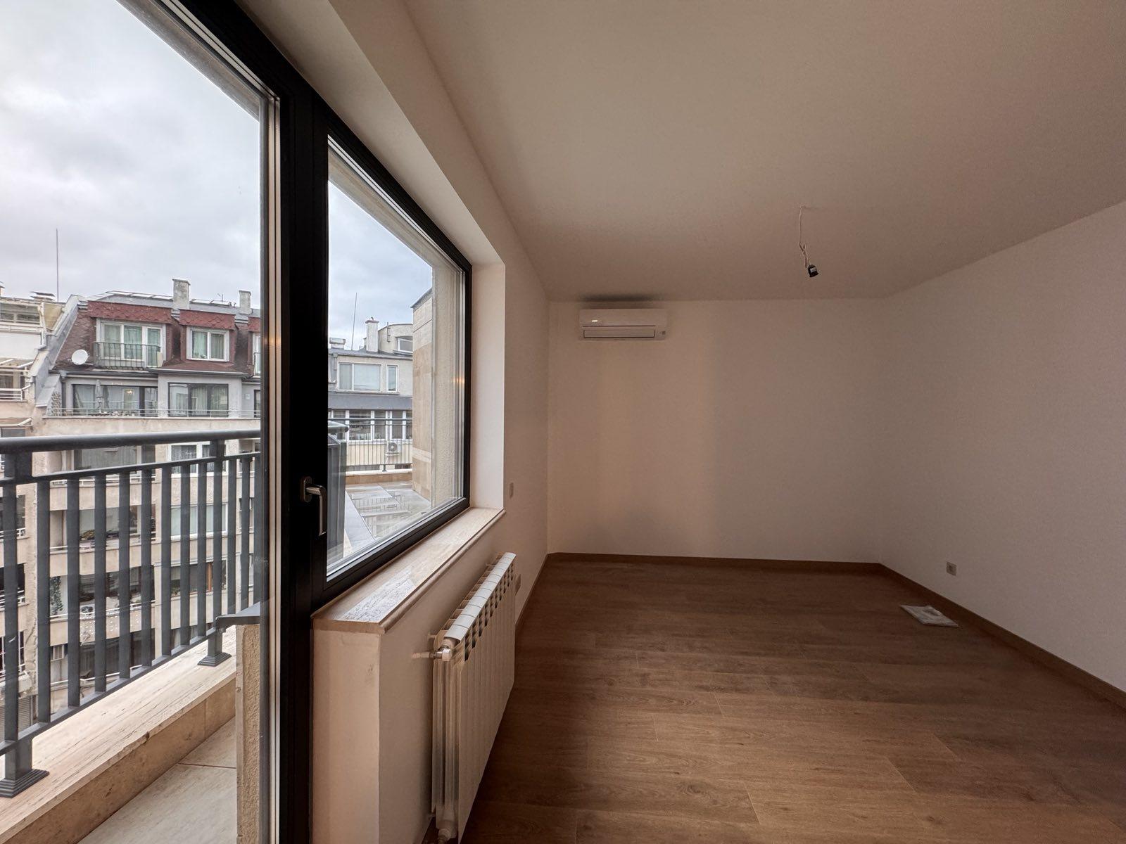 Apartments For Sale 3-Room, Sofia, Lozenets