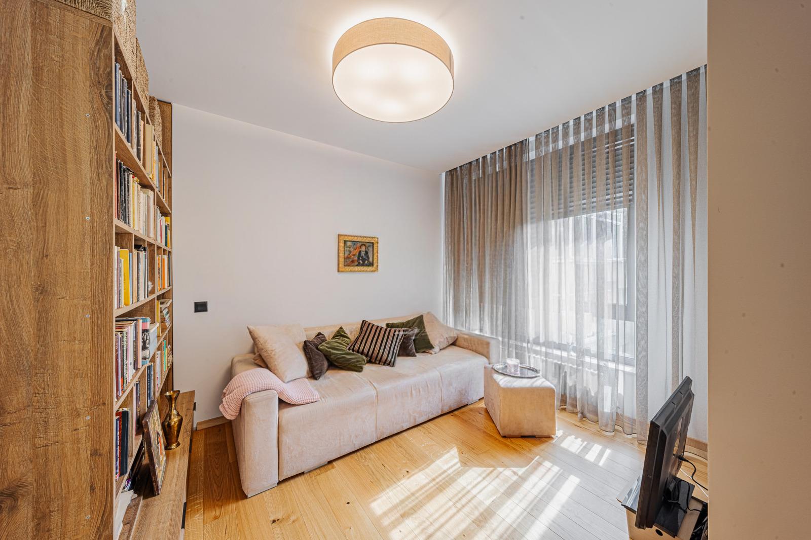 Apartments For Sale 3-Room, Sofia, Lozenets