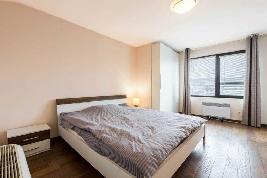 Apartments For Sale 3-Room, Varna, Center
