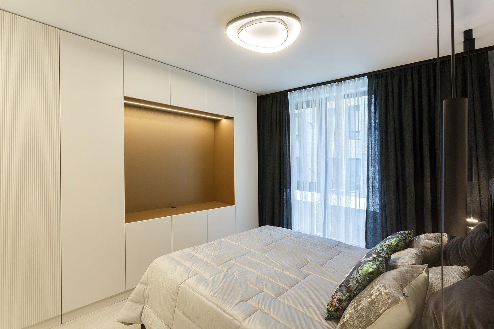 Apartments For Sale 3-Room, Sofia, Krastova Vada
