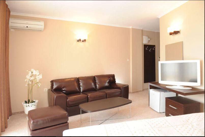 Hotel for Sale in Ravda, Burgas Province, Bulgaria — 1,169 m²