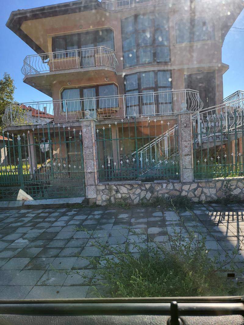 House for Sale in Ruse, Rodina 3