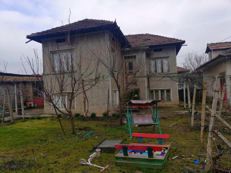 House for Sale in Polski Trambesh, Veliko Tarnovo