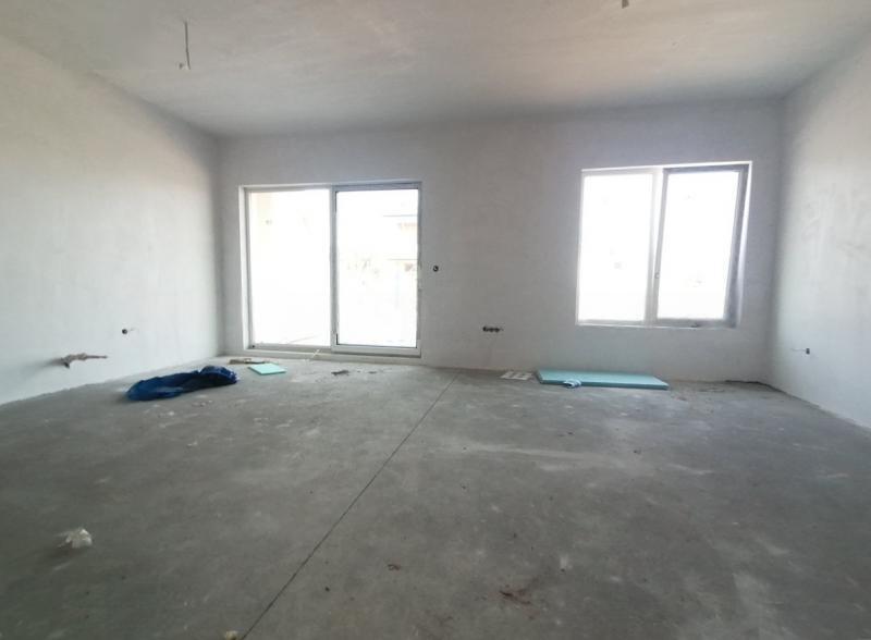 House for Sale in Parvenets, Plovdiv