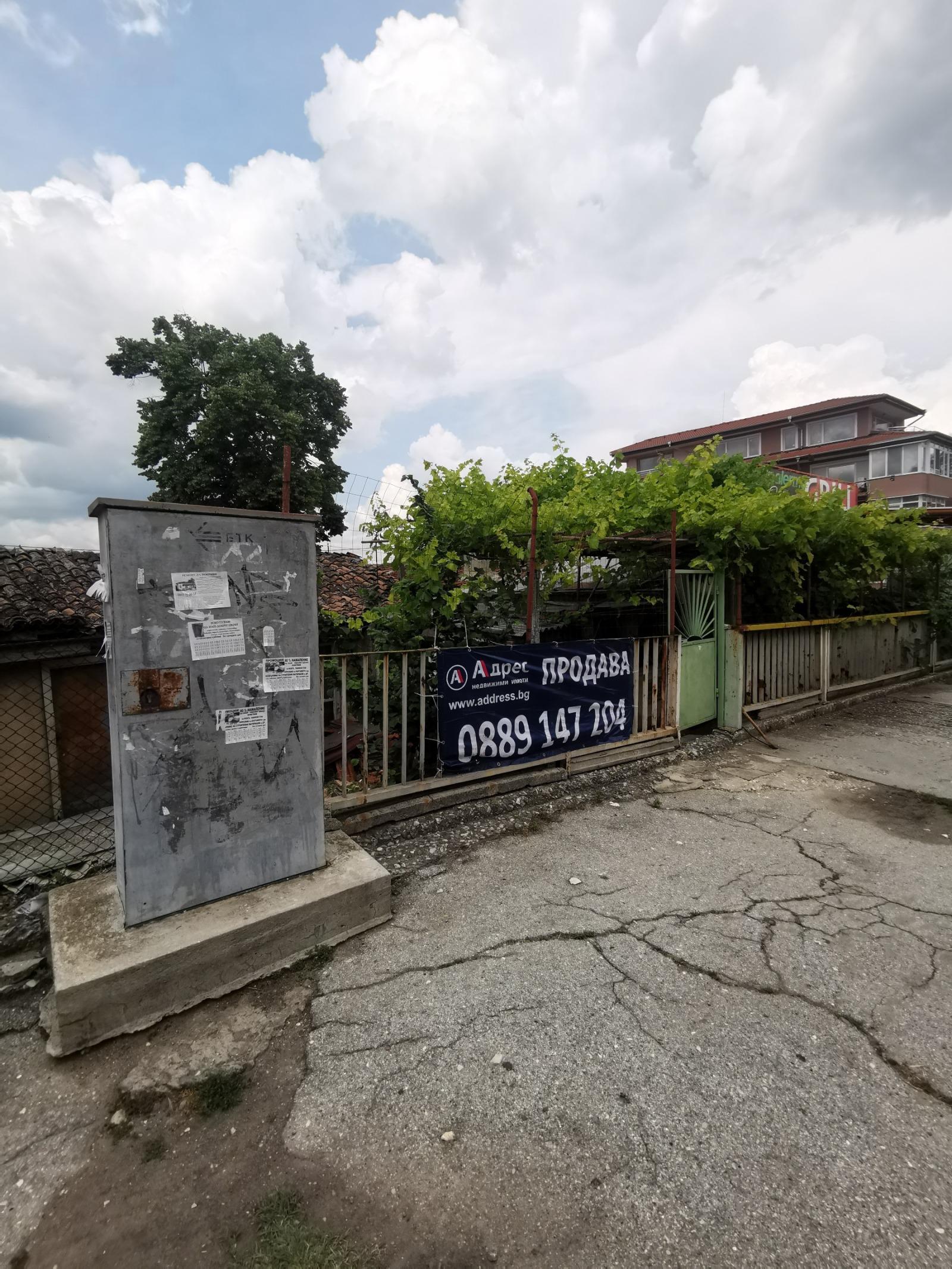 House for Sale in Dobrich, Kralska zona