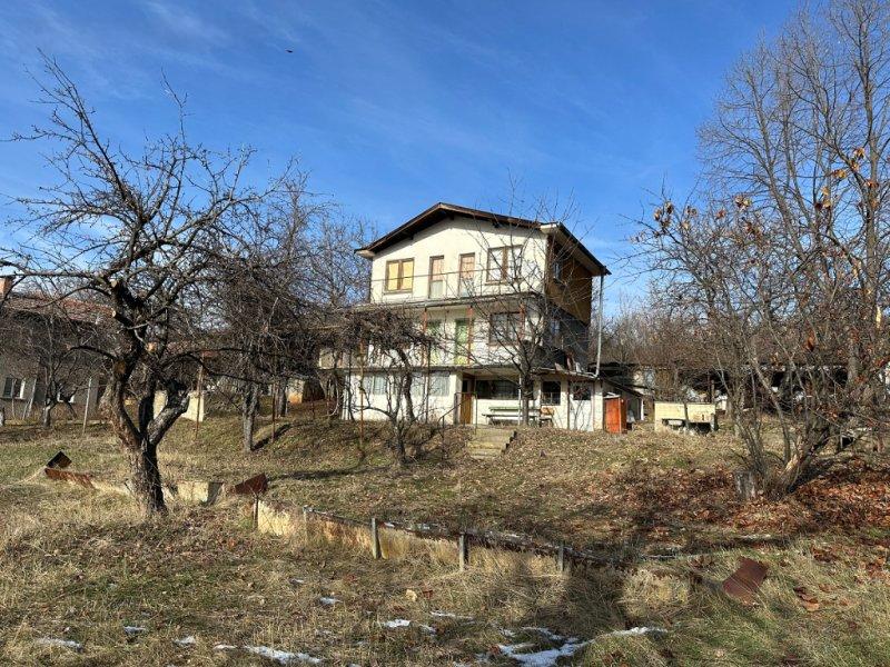 House for Sale in Dolna Dikanya, Pernik