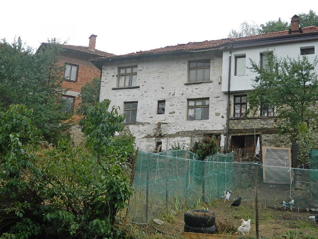 House for Sale in Momchilovtsi, Smolyan
