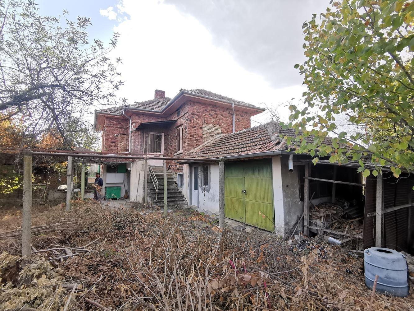 House for Sale in Dzhulyunitsa, Veliko Tarnovo