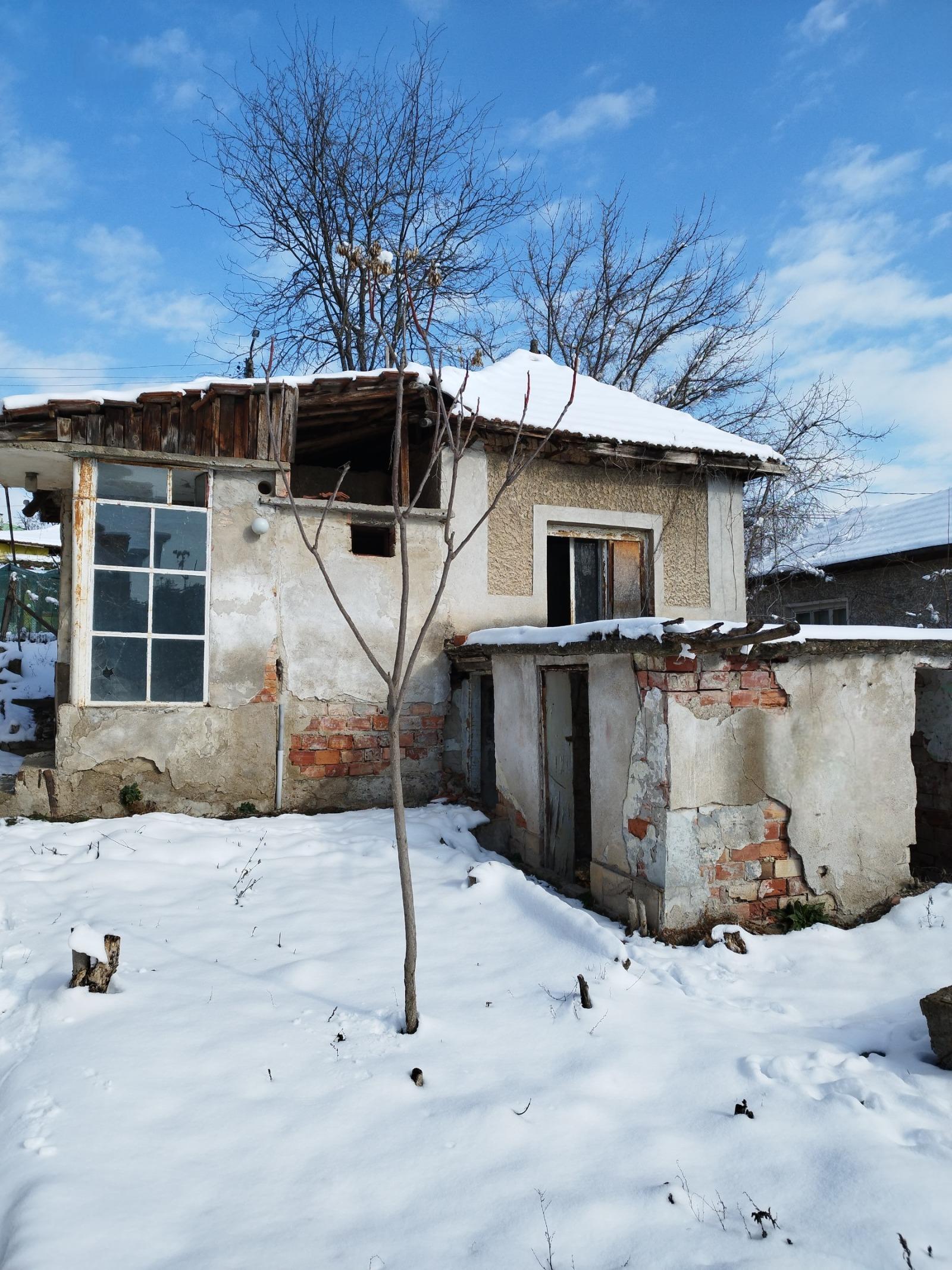House for Sale in Pleven, 9-ti kvartal
