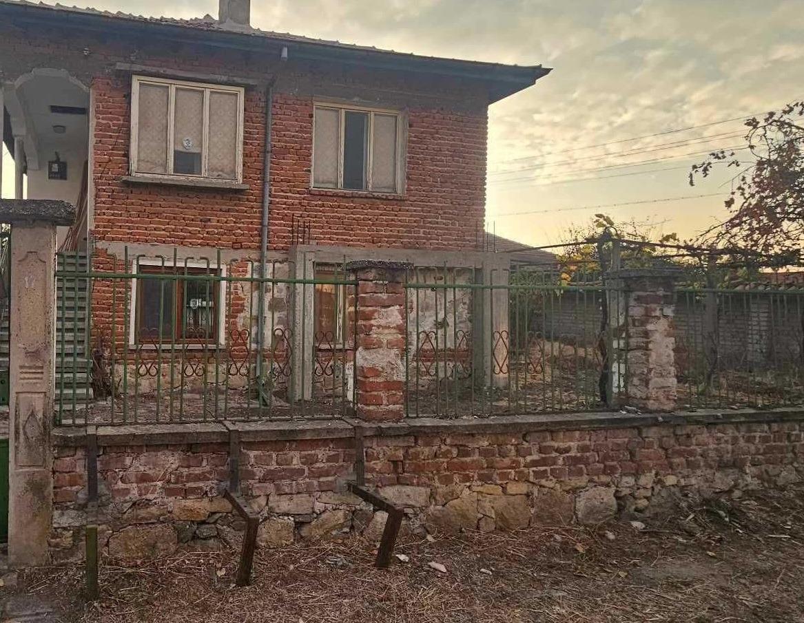 House for Sale in Chernozemen, Plovdiv