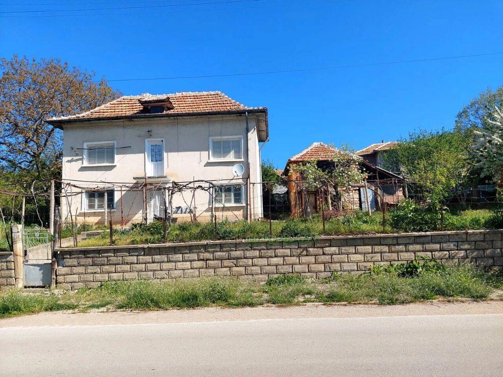 House for Sale in Mezdra, Vratsa
