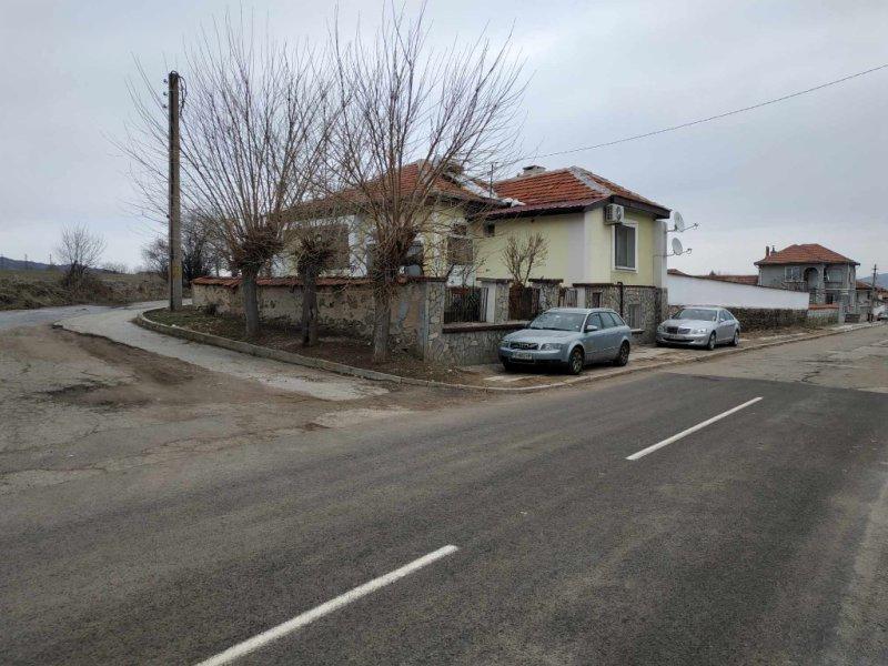 House for Sale in Iskra, Plovdiv