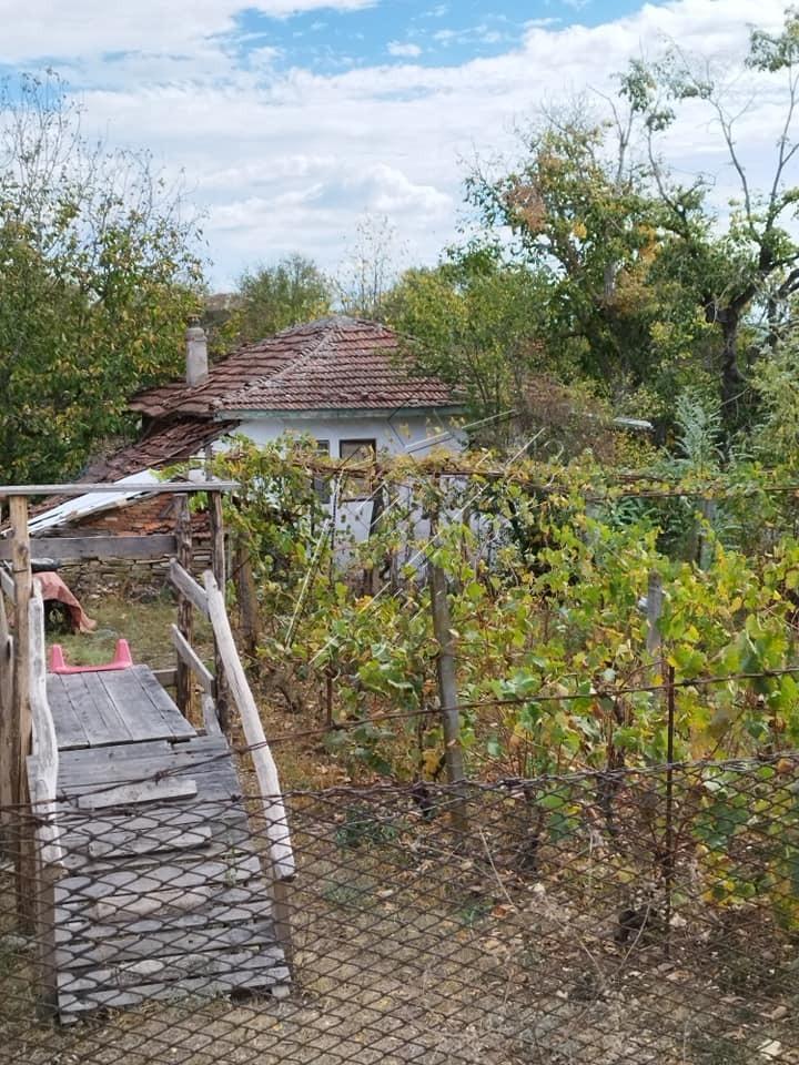 House for Sale in Bistrets, Burgas