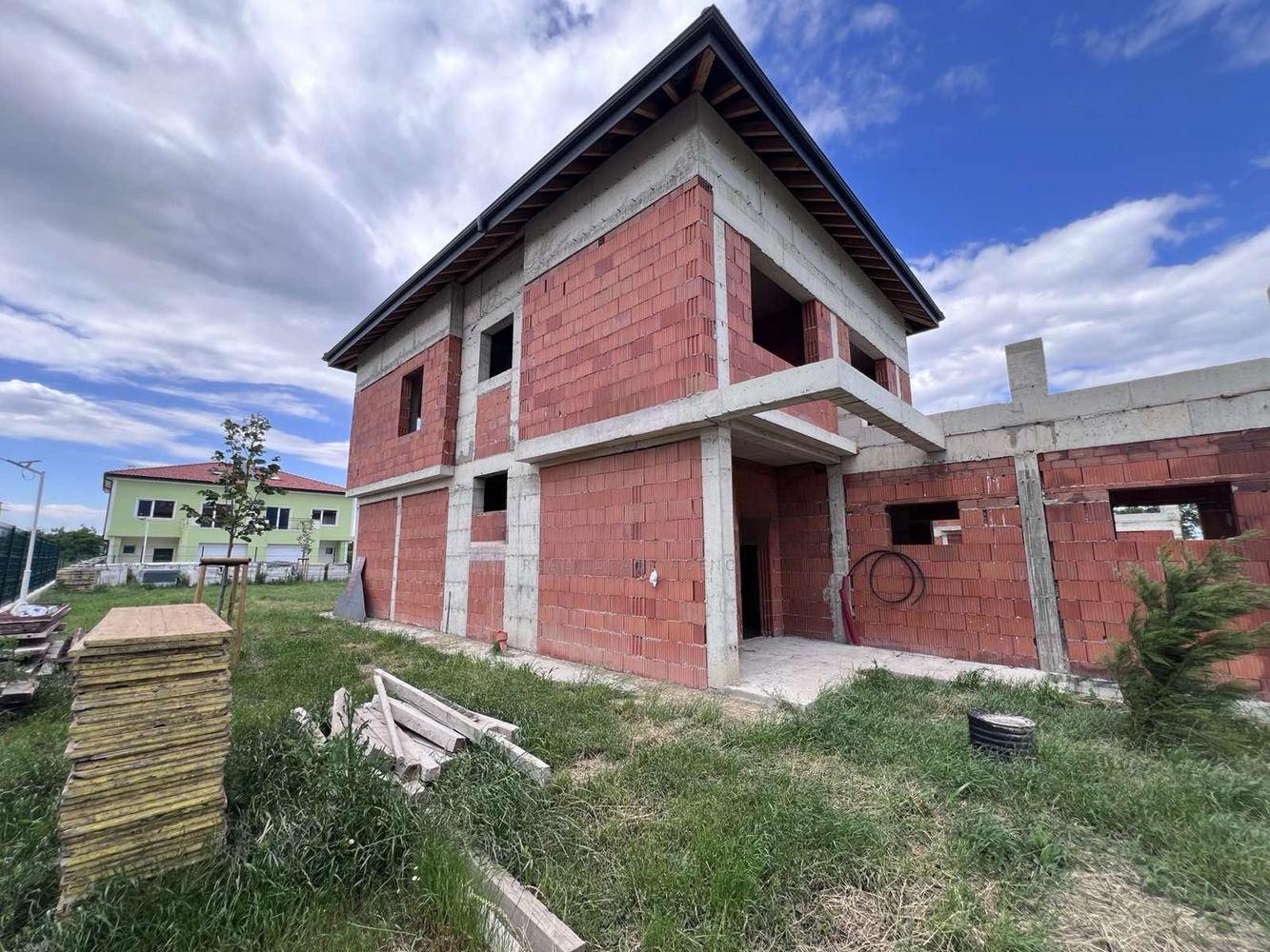 House for Sale in Parvenets, Plovdiv
