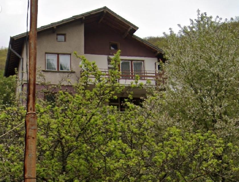 House for Sale in Churek, Sofia Province