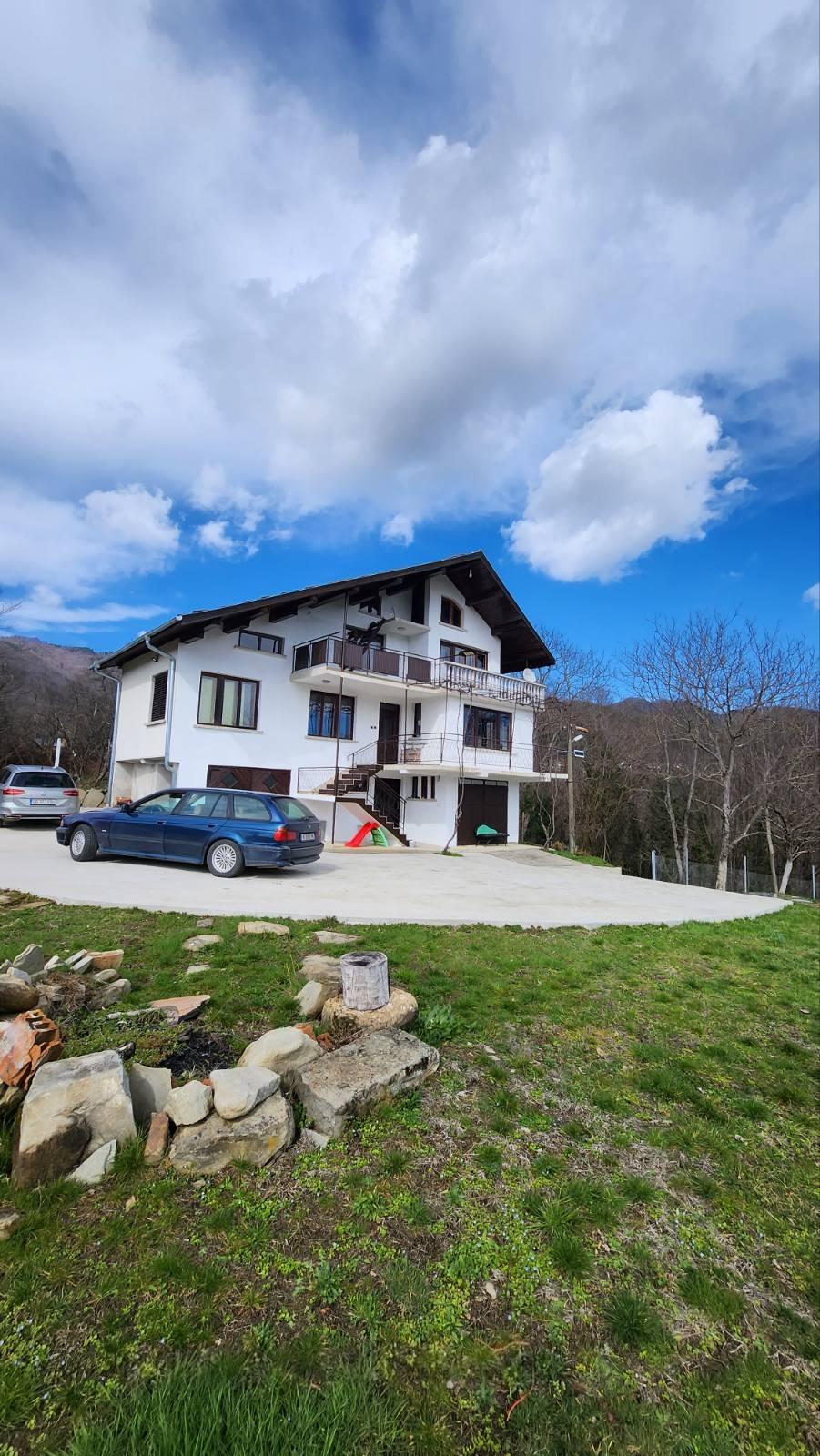 House for Sale in Kravenik, Gabrovo