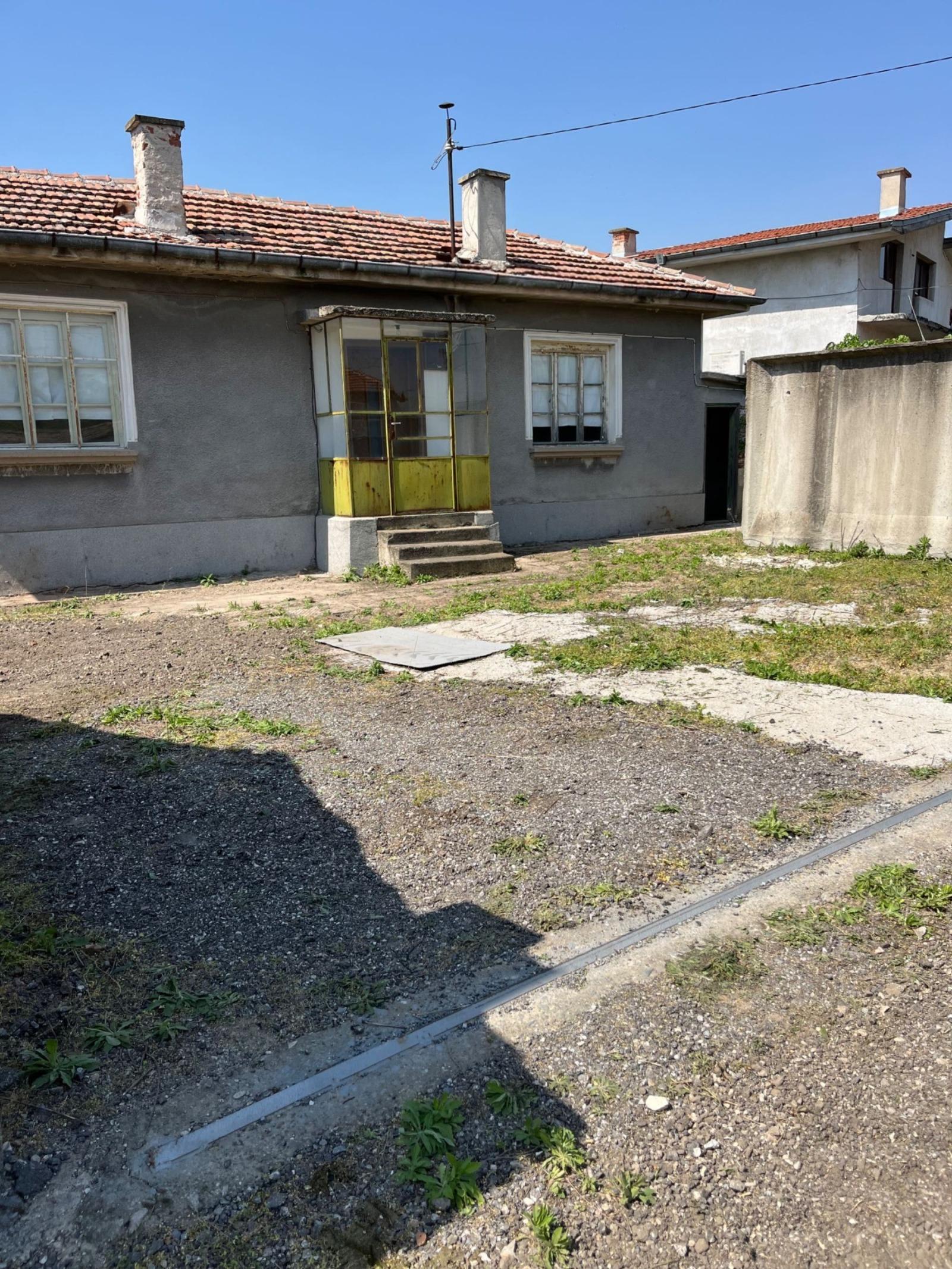 House for Sale in Graf Ignatievo, Plovdiv