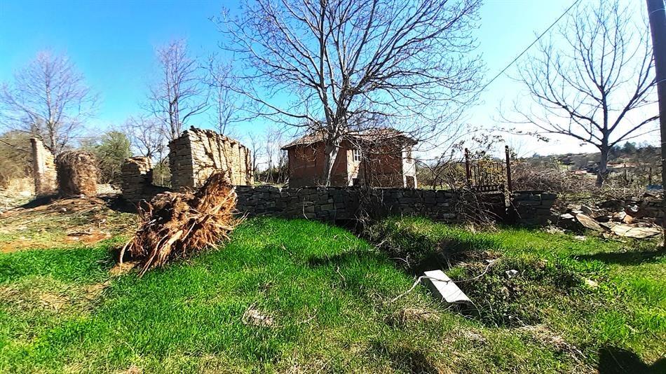 House for Sale in Mladen, Gabrovo