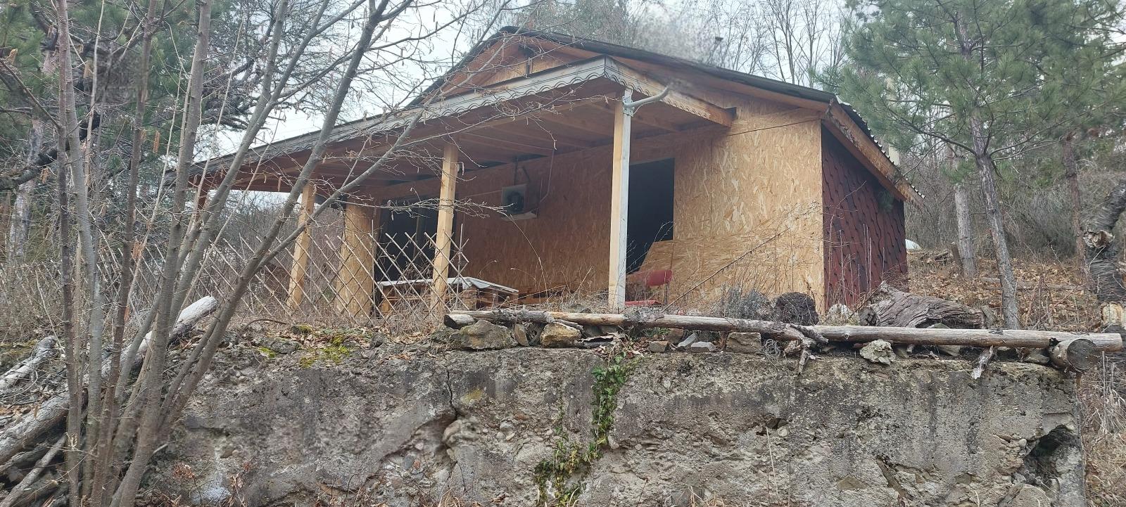 Villa for Sale in Batuliya, Sofia Province