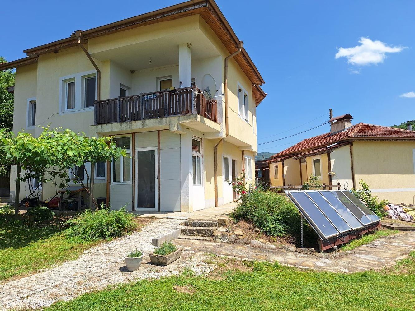 House for Sale in Voynezha, Veliko Tarnovo
