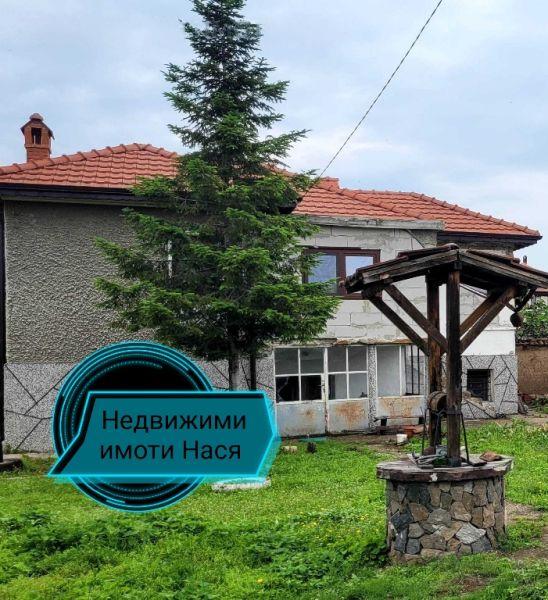 House for Sale in Izbeglii, Plovdiv