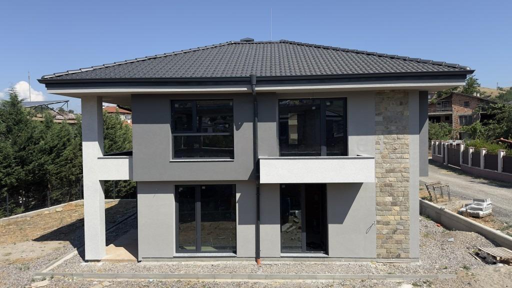 House for Sale in Izgrev, Blagoevgrad
