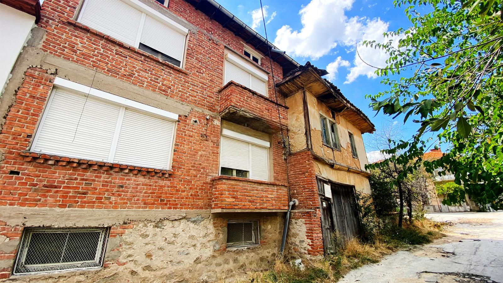 House for Sale in Strelcha, Pazardzhik