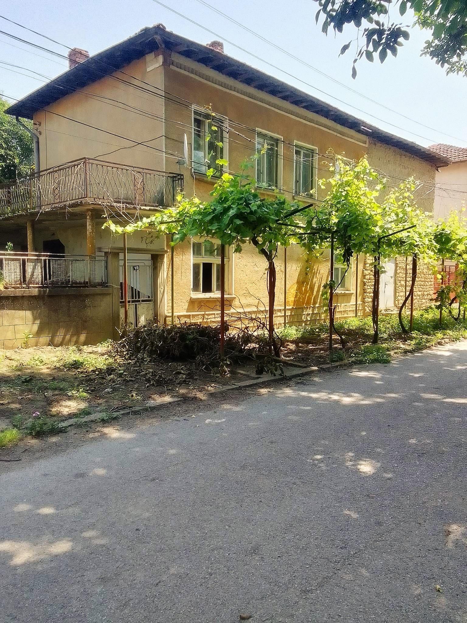 House for Sale in Doyrentsi, Lovech