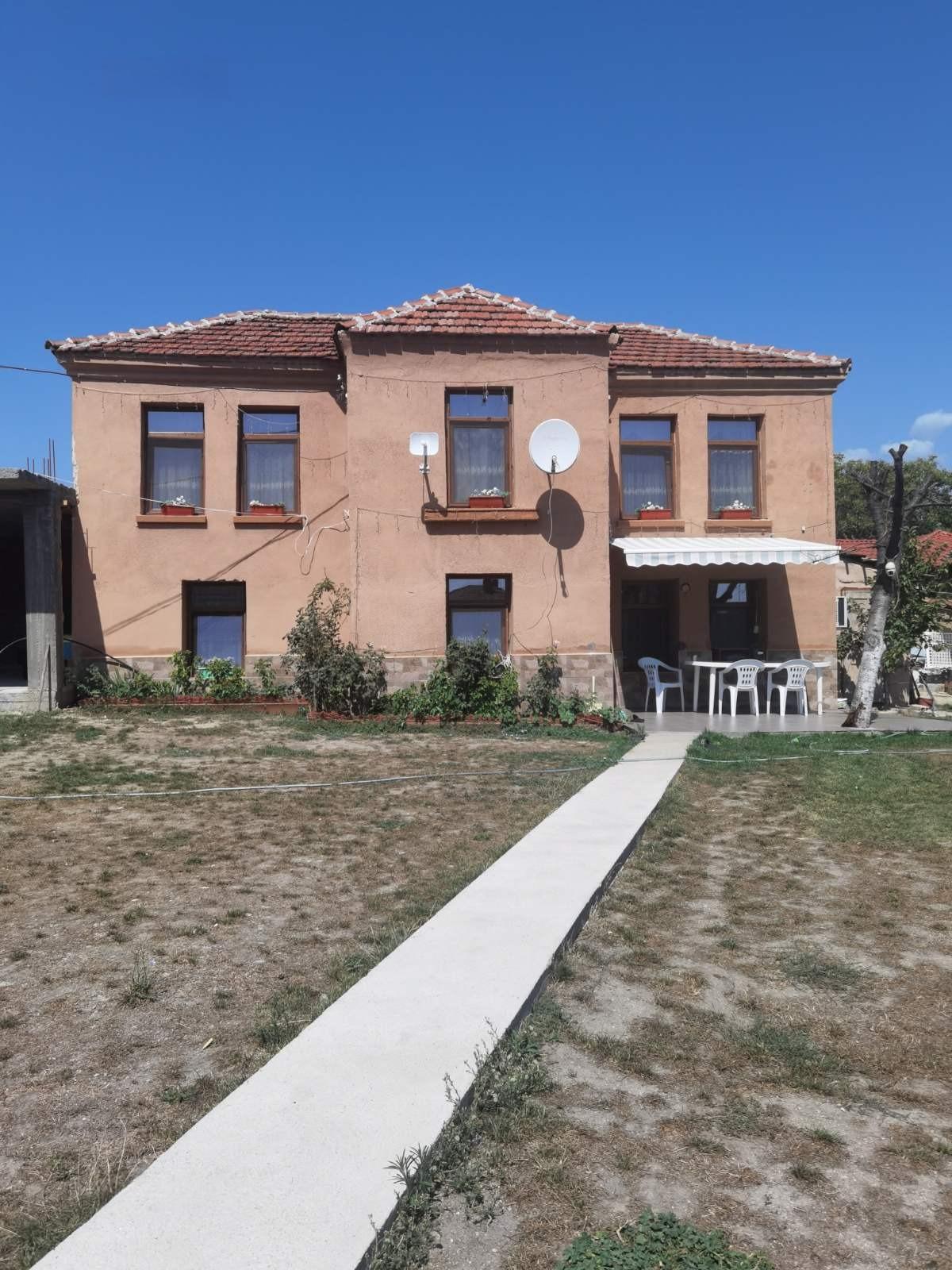 House for Sale in Pesnopoy, Plovdiv
