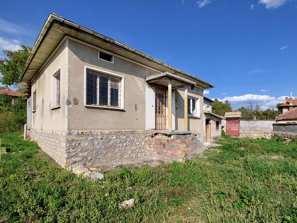 House for Sale in Dobromirka, Gabrovo