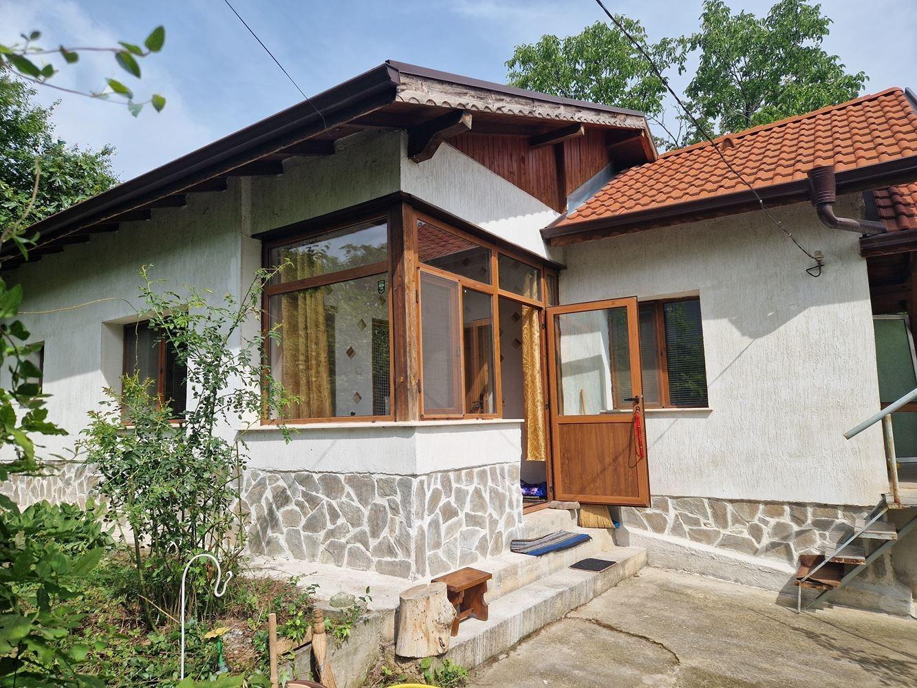 House for Sale in Pleven, Wider Center