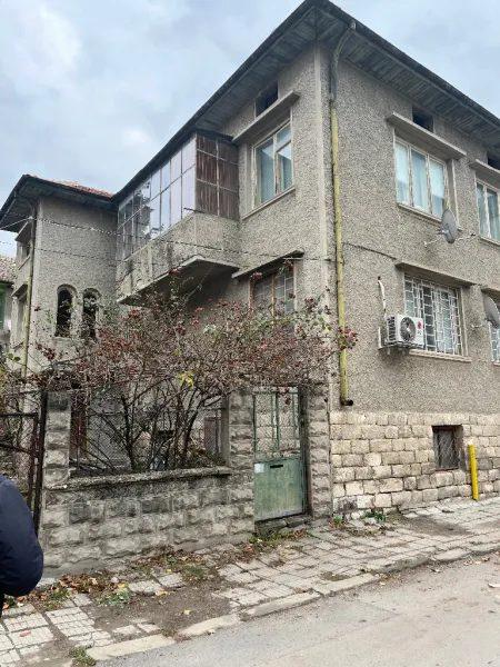 House for Sale in Targovishte, Center