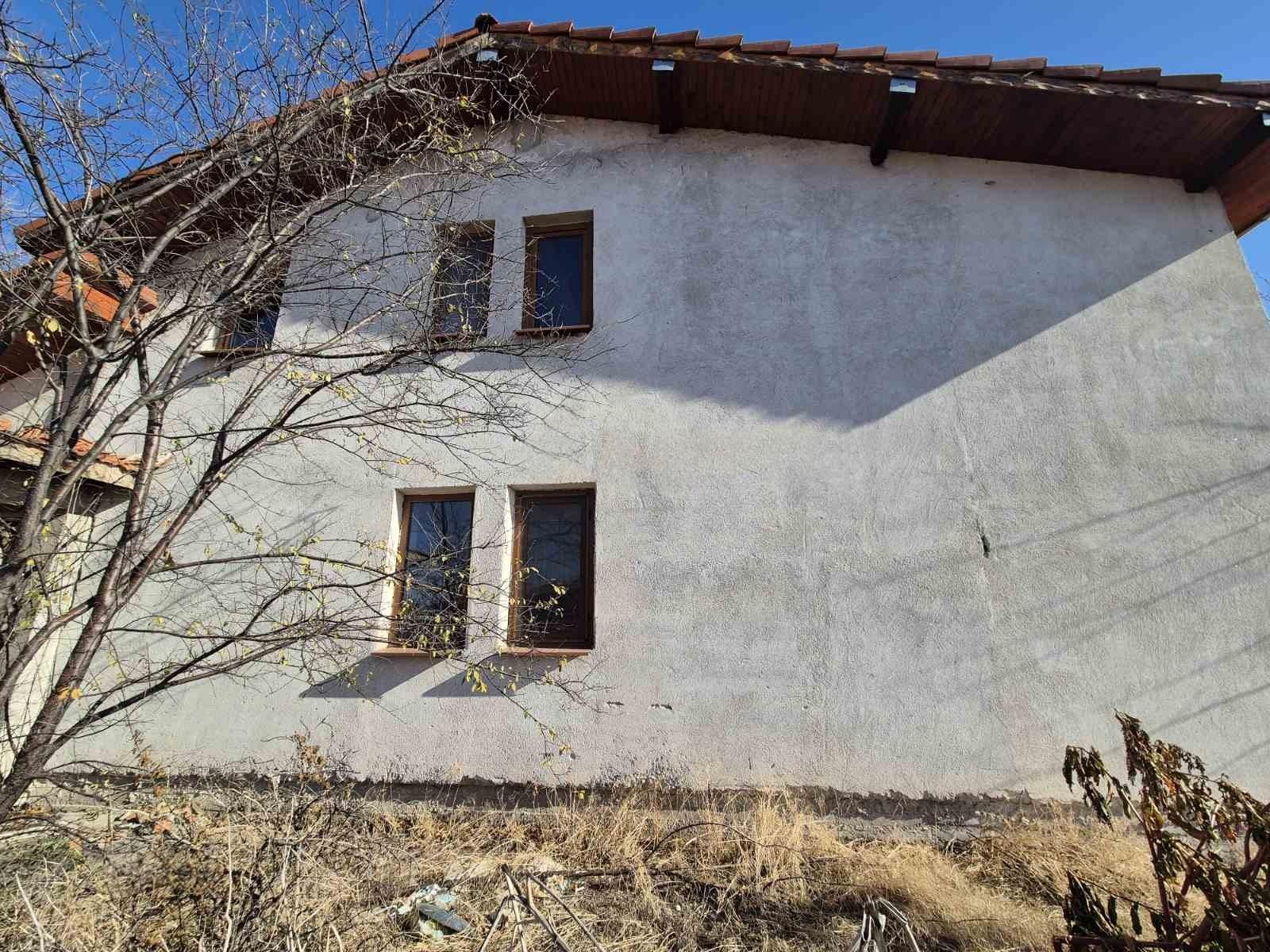 House for Sale in Saedinenie, Plovdiv