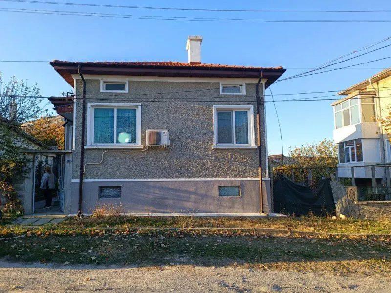House for Sale in Shumen, Divdyadovo