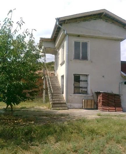 Villa for Sale in Svalenik, Ruse