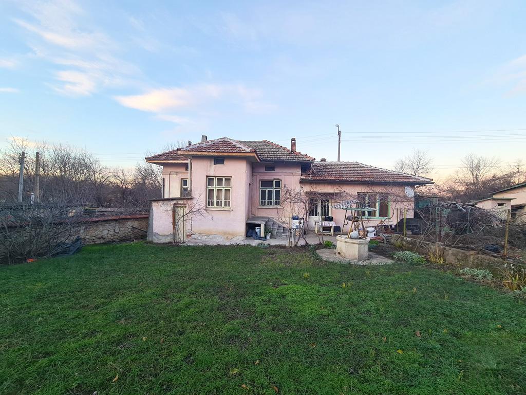 House for Sale in Hotnitsa, Veliko Tarnovo