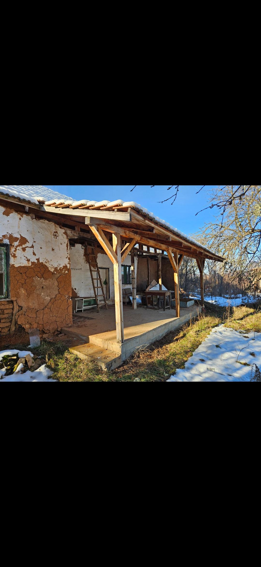 Villa for Sale in Kalishte, Pernik