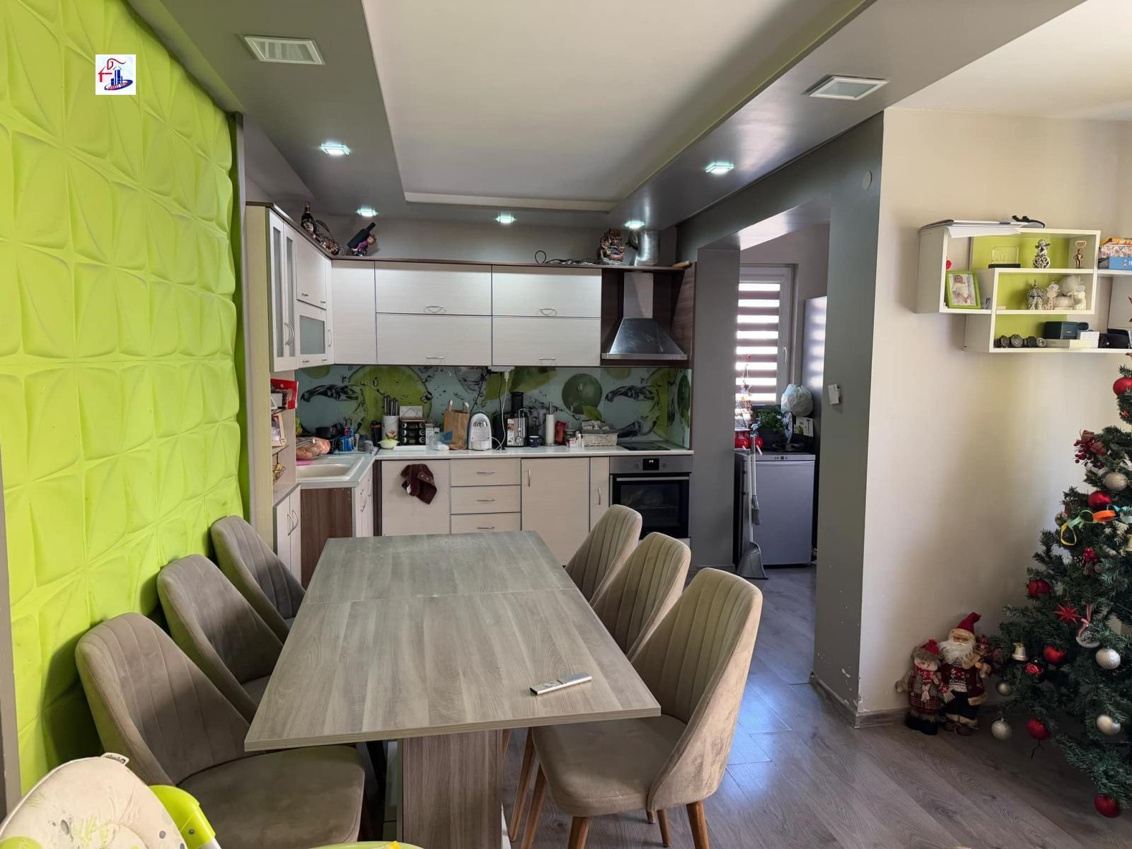 House Floor for Sale in Shumen, Center